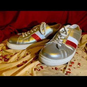 GH Bass Kylie Women’s 11M Silver and Red Sneakers